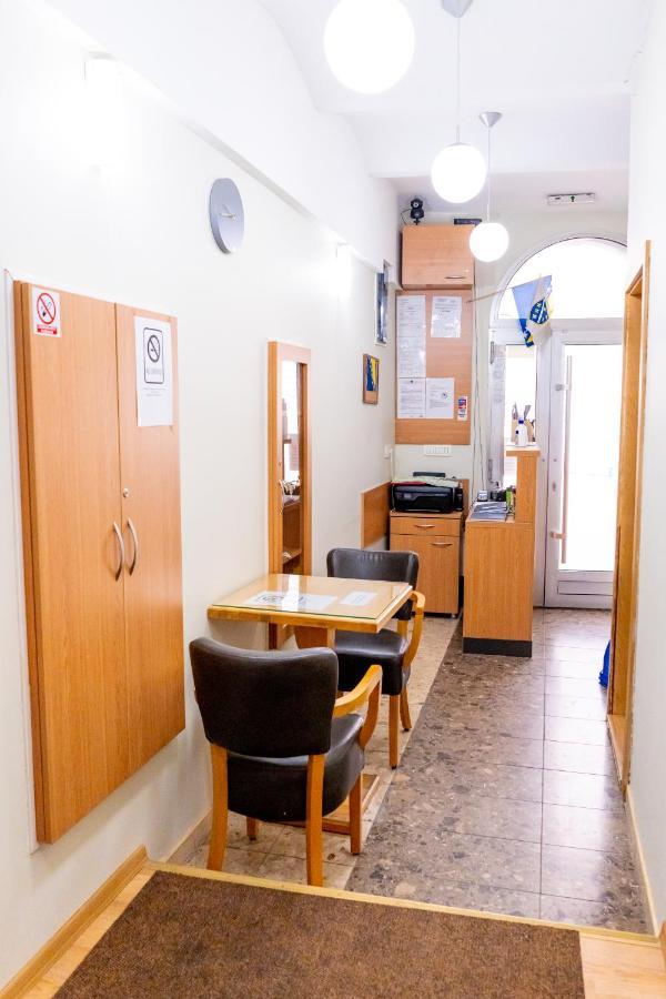 Bascarsija Guesthouse - Private Bath, Tv & Aircon 塞拉耶佛 外观 照片