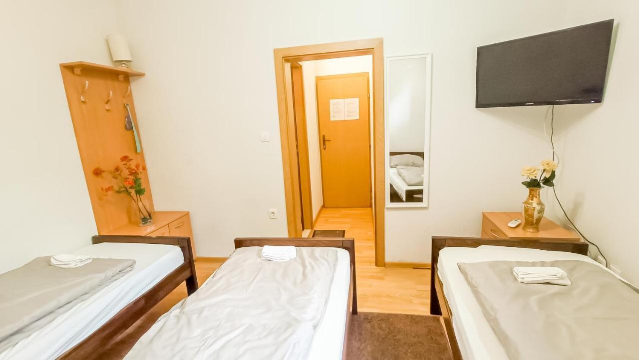 Bascarsija Guesthouse - Private Bath, Tv & Aircon 塞拉耶佛 外观 照片