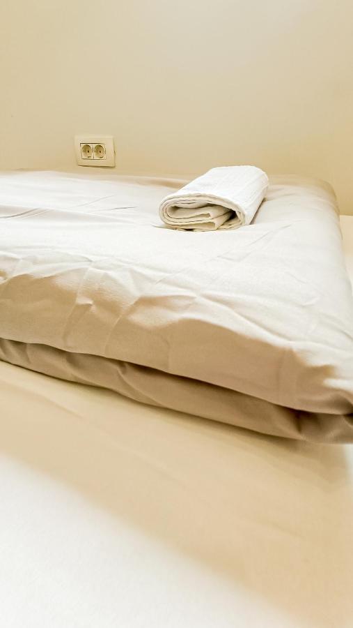 Bascarsija Guesthouse - Private Bath, Tv & Aircon 塞拉耶佛 外观 照片