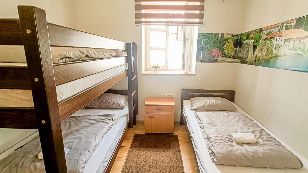 Bascarsija Guesthouse - Private Bath, Tv & Aircon 塞拉耶佛 外观 照片