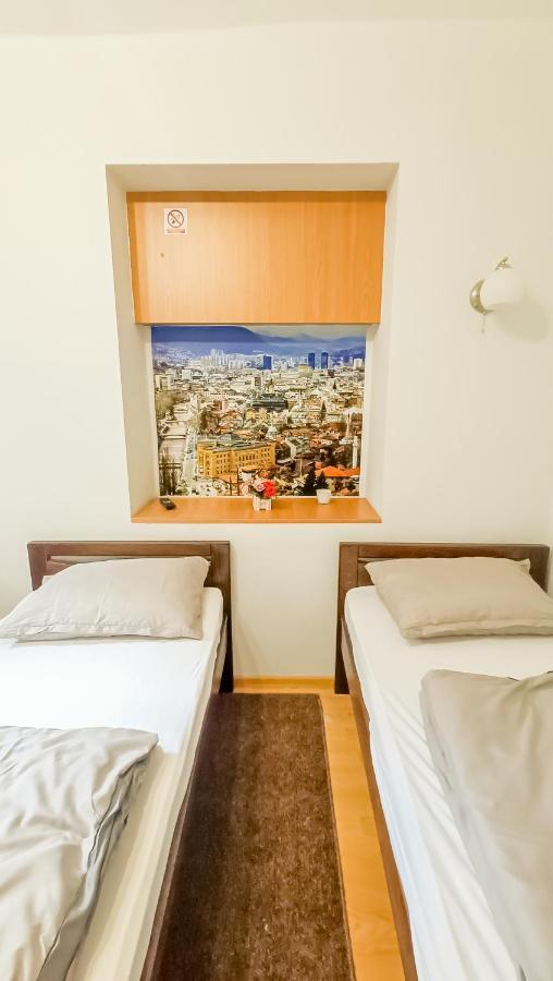 Bascarsija Guesthouse - Private Bath, Tv & Aircon 塞拉耶佛 外观 照片